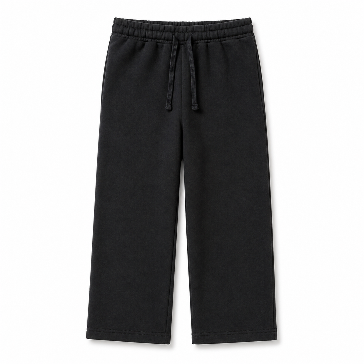 Front view of the girls black fleece wide-leg trousers featuring an elasticated drawstring waist, side pockets and straight bottom finish.