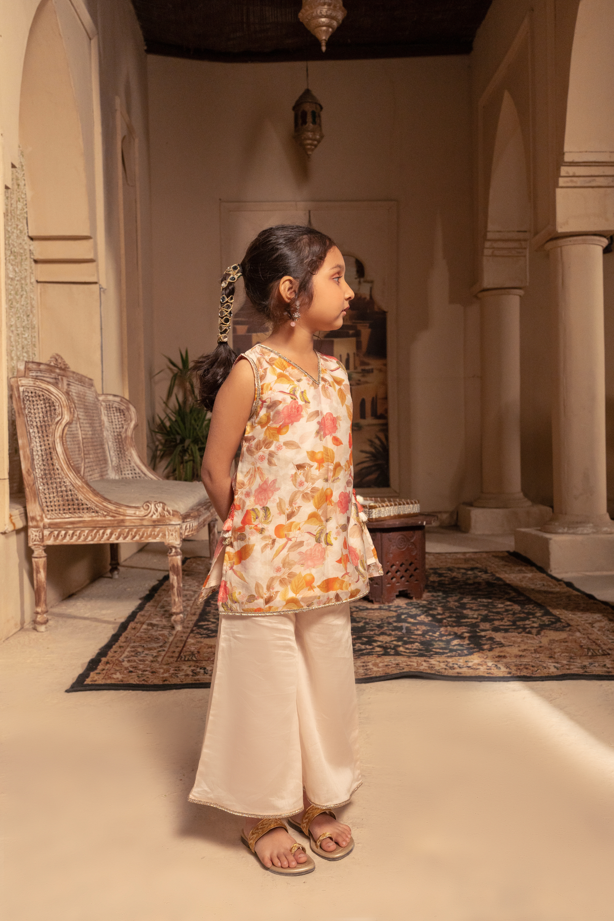 2Pc Embroidered Sleeveless Kurti & Trouser